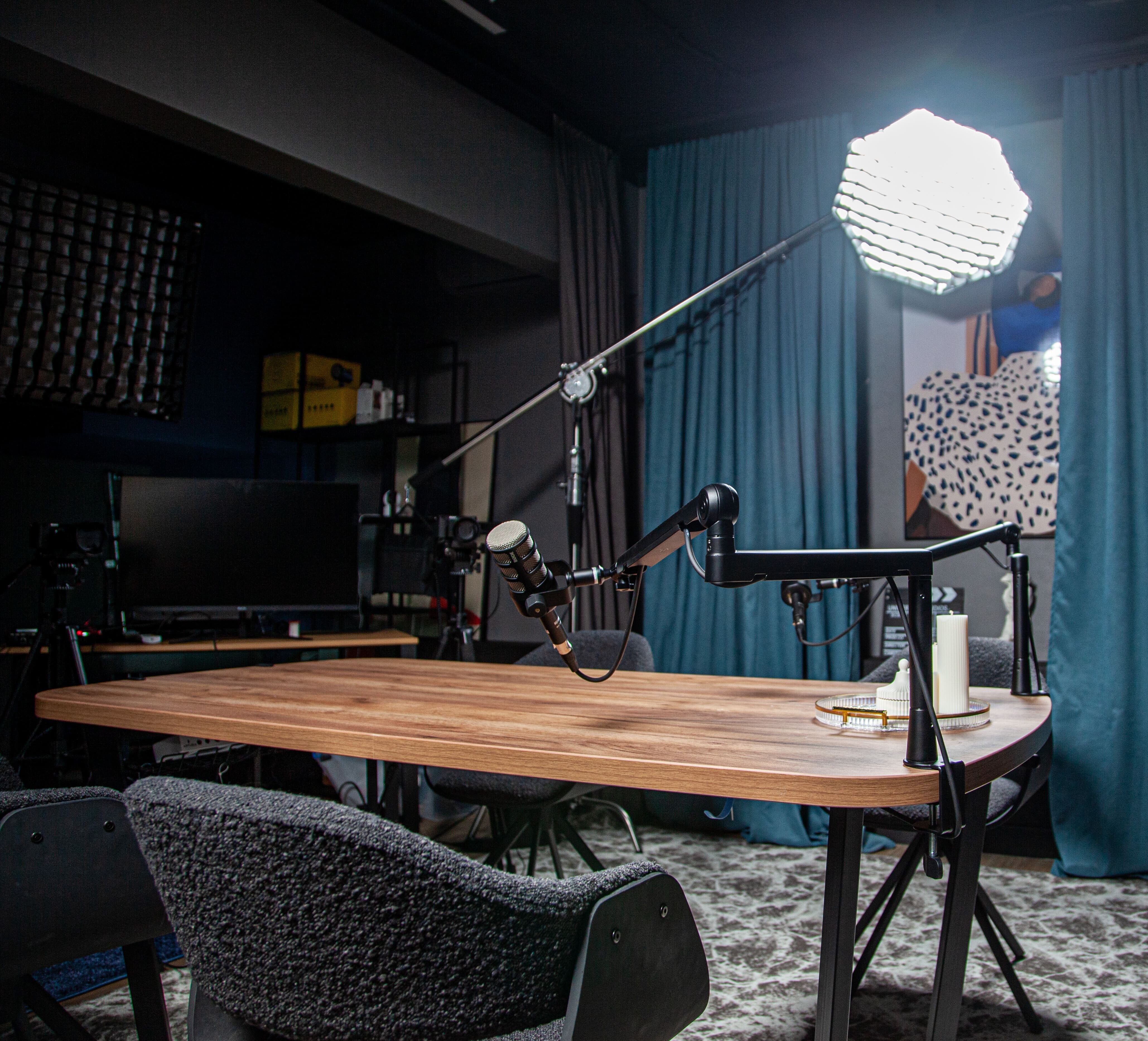 Студия для записи подкаста на Курской «Индиго»