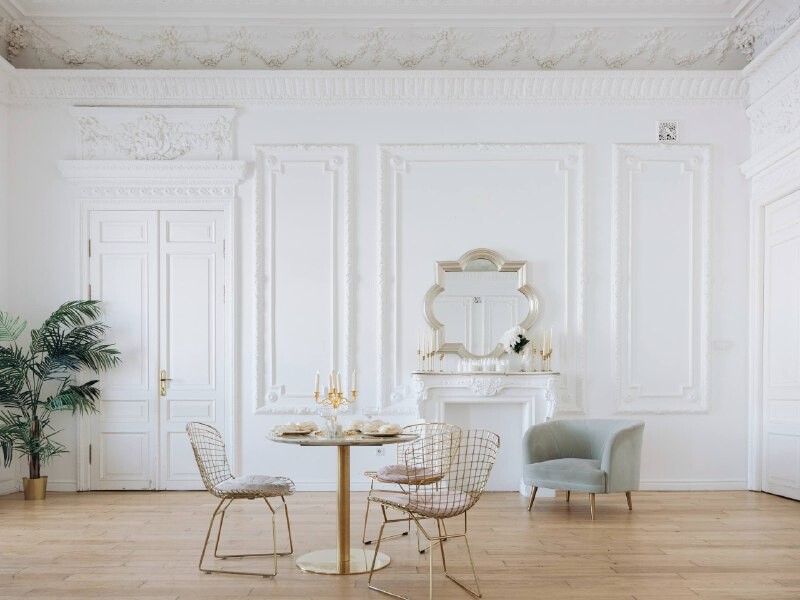 БЕЛАЯ КОМНАТА