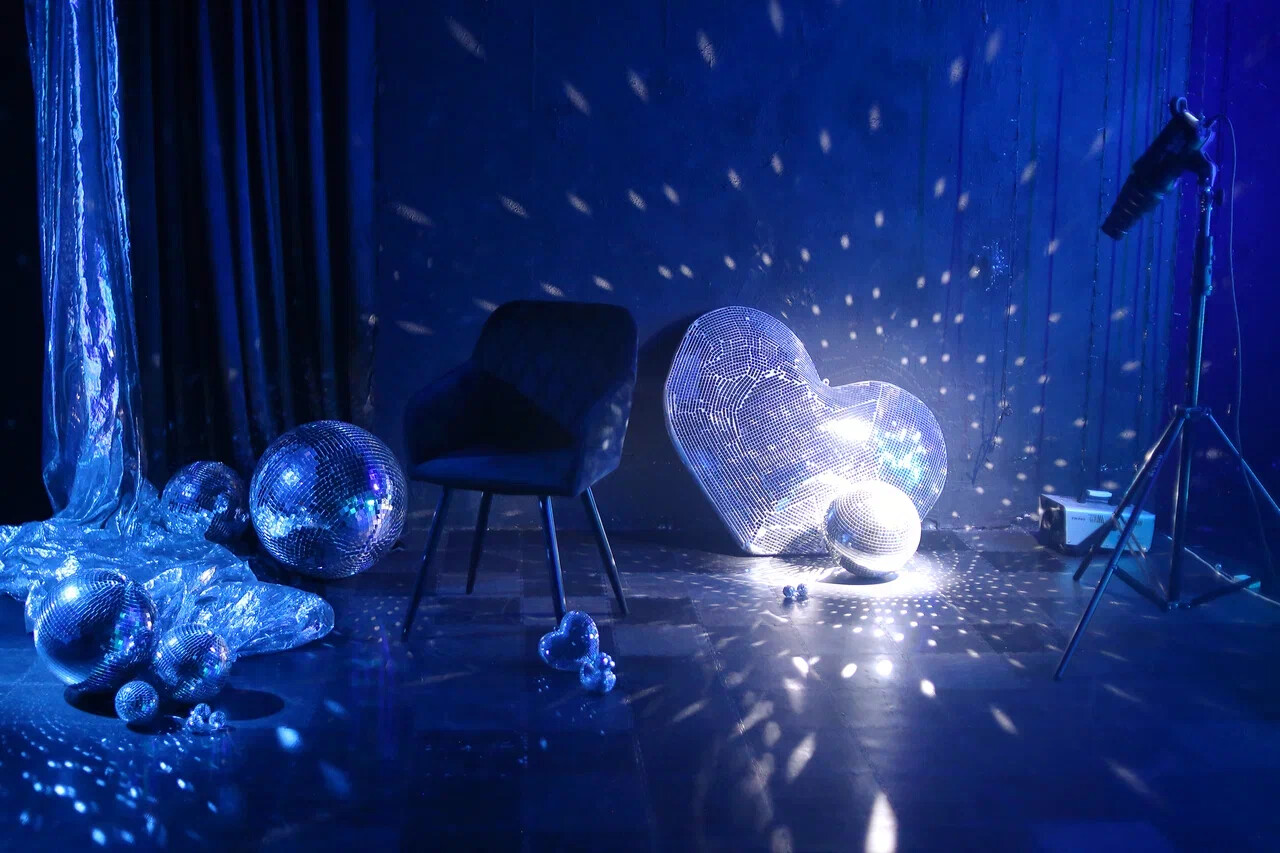 Локация «сет из дискошаров»